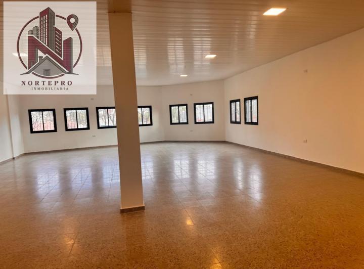 Local comercial · 180m² · 2 Ambientes · 2 Cocheras