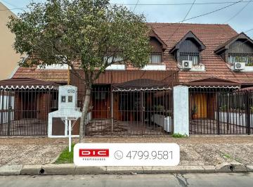 Casa · 183m² · 5 Ambientes · 1 Cochera · Duplex 3 Dorm. Venta - Olivos Uzal / Panamericana
