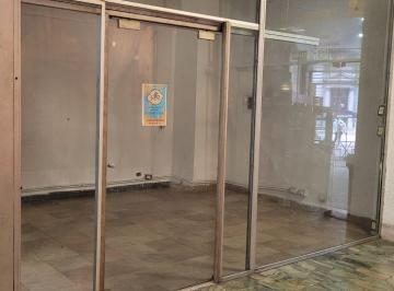 Local comercial de 1 ambiente, Centro / Microcentro · Florida y Rivadavia - Excelente Local Planta Libre a Dos Vidrieras con Salida a 3 Calles Vigil. 24hs