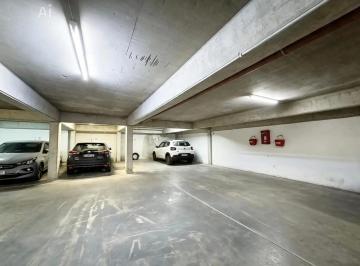 Garage · 14m² · Cochera Cubierta con Monta Coche Mitre 200 Rosario