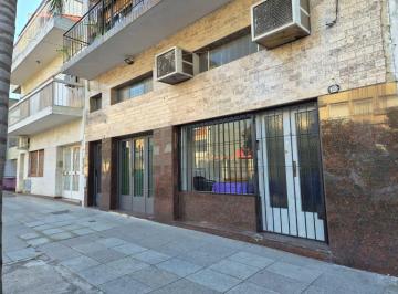 Local comercial · 70m² · Alquiler Local Comercial con Entrepiso Mataderos