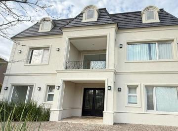 AMN-AMN-4100_2 · Casa en Alquiler en Ayres Plaza - Pilar
