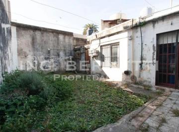 PH de 4 ambientes, Villa Urquiza · Tipo Casa 4 Ambientes con Jardín - Excelente Ubicación