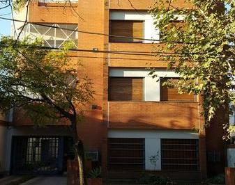 Departamento · 55m² · 2 Ambientes · Departamento 2 Ambientes en Adrogue en Alquiler Planta Baja con Lavadero y Patio