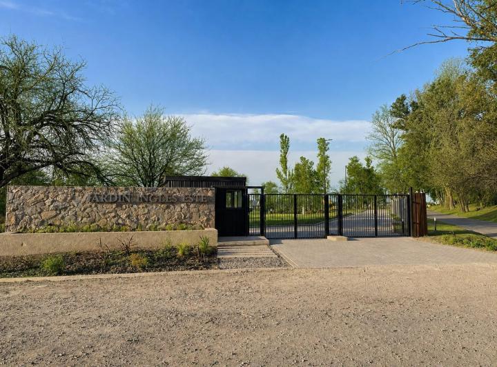 Terreno · 816m²