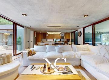 Casa · 270m² · 5 Ambientes · Casa en Alquiler en Costa Esmeralda Hormigón
