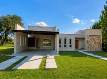 Casa · 1187m² · 4 Ambientes · 1 Cochera · Casa en Venta - El Prado Eco Village