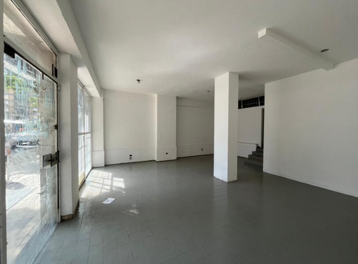Local comercial · 70m² · 2 Ambientes