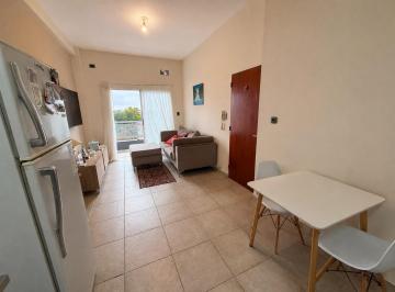 Departamento · 40m² · 2 Ambientes · 1 Cochera · Venta Departamento de 1 Dormitorio con Cochera a Una Cuadra de Bv