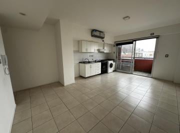 Departamento · 42m² · 2 Ambientes · Departamento 2 Ambientes con Balcon Al Frente en Lanus Este