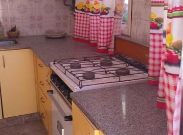 PH · 100m² · 1 Ambiente · 1 Cochera · Venta Triplex 4 Amb. C/cochera Zona Faro Norte