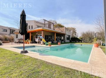 Casa · 269m² · 6 Ambientes · 2 Cocheras · Casa en Venta Sobre Lote Al Golf en Haras Santa Maria Barrio El Remanso