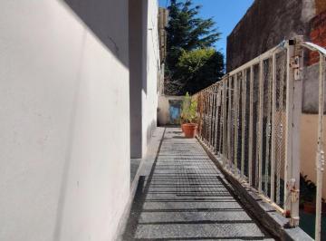 PH · 50m² · 2 Ambientes · Venta PH de 2 Ambientes Luminoso en San Cristóbal