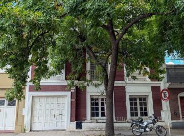 Casa · 270m² · 6 Ambientes · 2 Cocheras · Casa - Bahia Blanca