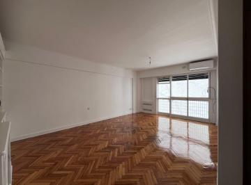 Departamento de 3 ambientes, Recoleta · Junín y Melo, 3 Ambientes con Dependencia y Cochera Muy Luminoso, 80 m²