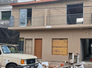 PH · 25m² · 1 Ambiente · Venta Monoambiente con Balcón y Patio Propio 7 m²