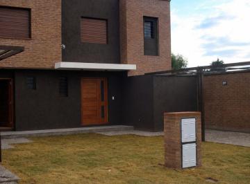 Casa de 5 ambientes, Córdoba · Casa Dúplex de 3 Dorm. en Barrio Tejas 2 – Zona Sur, Córdoba