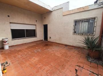 Casa · 123m² · 3 Ambientes · Casa de Pasillo en Venta en Zona Sur, Rosario