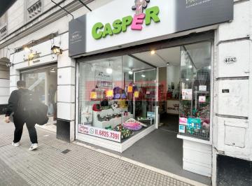 Local comercial , Villa Urquiza · Local con Gran Vidriera Sobre Av Triunvirato.