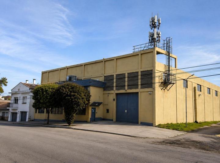 Bodega-Galpón · 1786m²