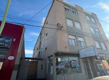Departamento de 3 ambientes, Bahía Blanca · Departamento en Alquiler en Brasil 200