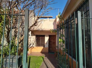 PH · 62m² · 3 Ambientes · 1 Cochera · Venta PH 3 Amb Pb Al Frente C/cochera - Wilde