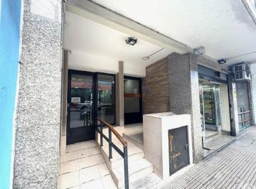 Departamento · 68m² · 3 Ambientes · Alquiler 3 Ambientes - Balcon Corrido - Barracas