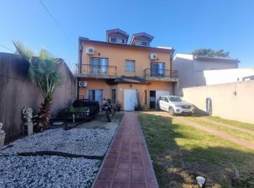 Casa · 181m² · 5 Ambientes · 1 Cochera · Casa Chalet en Venta en El Talar de Pacheco, General Pacheco, Tigre