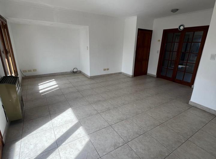 Departamento · 80m² · 3 Dormitorios