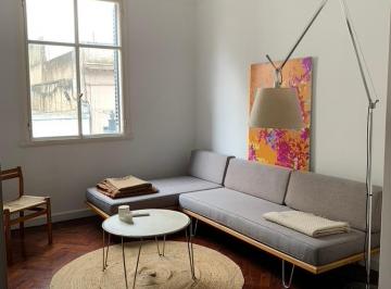 Departamento de 2 ambientes, San Telmo · Carlos Calvo 500. Excelente Ubicación. Muy Luminoso