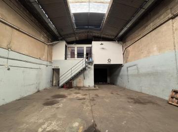 Depósito · 425m² · 4 Ambientes · Depósito en Pompeya