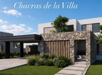 Casa · 355m² · 8 Ambientes · 3 Cocheras · Casa en Chacras de La Villa