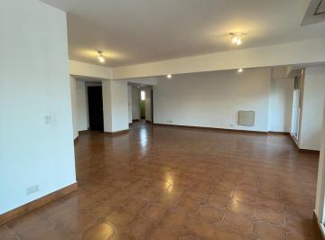 Departamento · 180m² · 5 Ambientes · Departamento en Venta - 4 Dorm. 3 Baños - 200 m - Belgrano