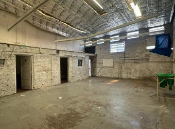 Bodega-Galpón · 85m² · En Venta Galpon - Deposito en Mataderos