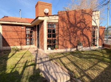 Casa de 4 ambientes, Godoy Cruz · Casa de con 3 Dorm. en Alquiler en Godoy Cruz