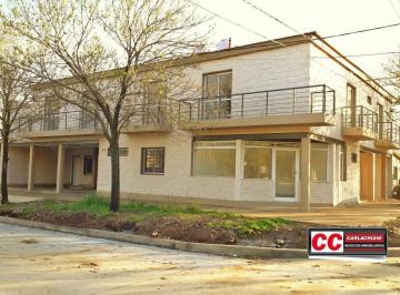 Casa · 3 Ambientes · 1 Cochera · Casa - Las Parejas