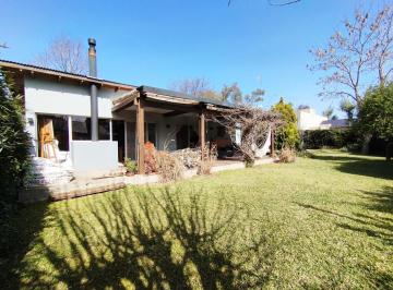 Casa · 66m² · 3 Ambientes · 3 Cocheras · Casa PH Moderna en Venta en Barrio Riberas Loma Verde Escobar con Parque y Piscina Sin Expensas