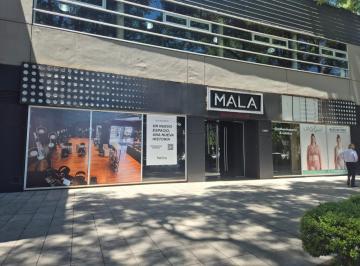 Local comercial · 620m² · Local - Martinez