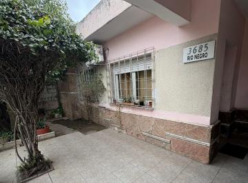 Casa de 9 ambientes, Córdoba · Oportunidad de Inversión – Dos Unidades en Altos de Vélez Sarsfield