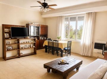 PH · 255m² · 4 Ambientes · Venta PH 4 Amb con Galpon y 2 Locales en Tapiales