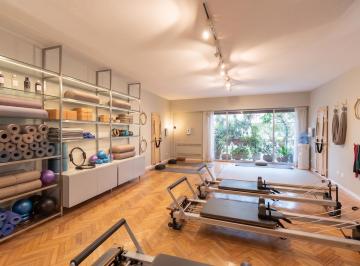 Oficina comercial · 152m² · 5 Ambientes · Oficina Estudio 5 Ambientes en Recoleta Plaza Vicente Lopez