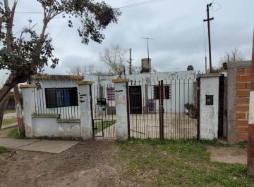 Casa · 92m² · 3 Ambientes · Casa 2 Dorm. en Venta!