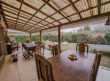 Casa · 140m² · 4 Ambientes · 3 Cocheras · Alquiler Casa 4 Amb Barrio San Lucas Maschwitz