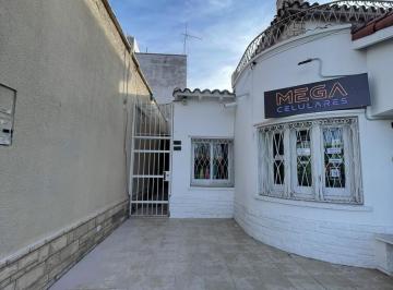 Casa · 145m² · 2 Dormitorios · Casa en Alquiler