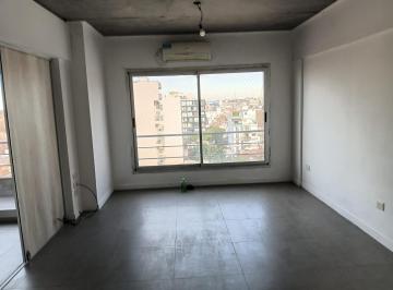 Departamento · 70m² · 2 Ambientes · Excelente Depto. 2 Amb. con Balcón y Dos Baños