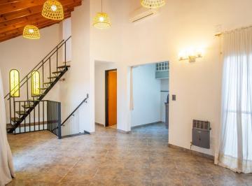 PH · 42m² · 2 Ambientes · Venta PH 2 Ambientes y Medio, con Balcón y Patio en Villa Sarmiento.