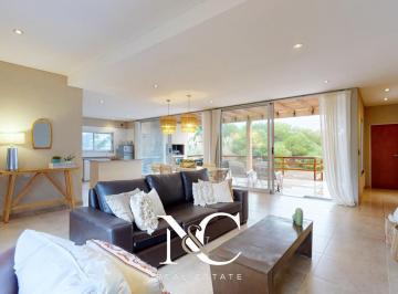 Casa · 200m² · 5 Ambientes · Casa en Venta en Costa Esmeralda Golf I