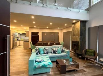 Casa · 300m² · 7 Ambientes · 2 Cocheras · Casa Premium 7 Ambientes en Triplex - Lujo y Confort - en Venta en Costa del Este, Costa Atlántica,
