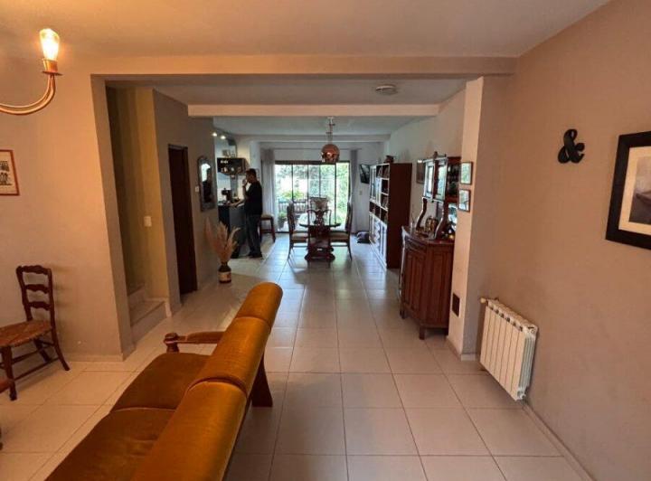 Casa · 150m² · 4 Ambientes · 1 Cochera
