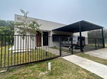 Casa · 160m² · 3 Dormitorios · 1 Cochera · Av José Manuel Estrada 2011. Exclusiva Casa en Venta | Puerto Urquiza